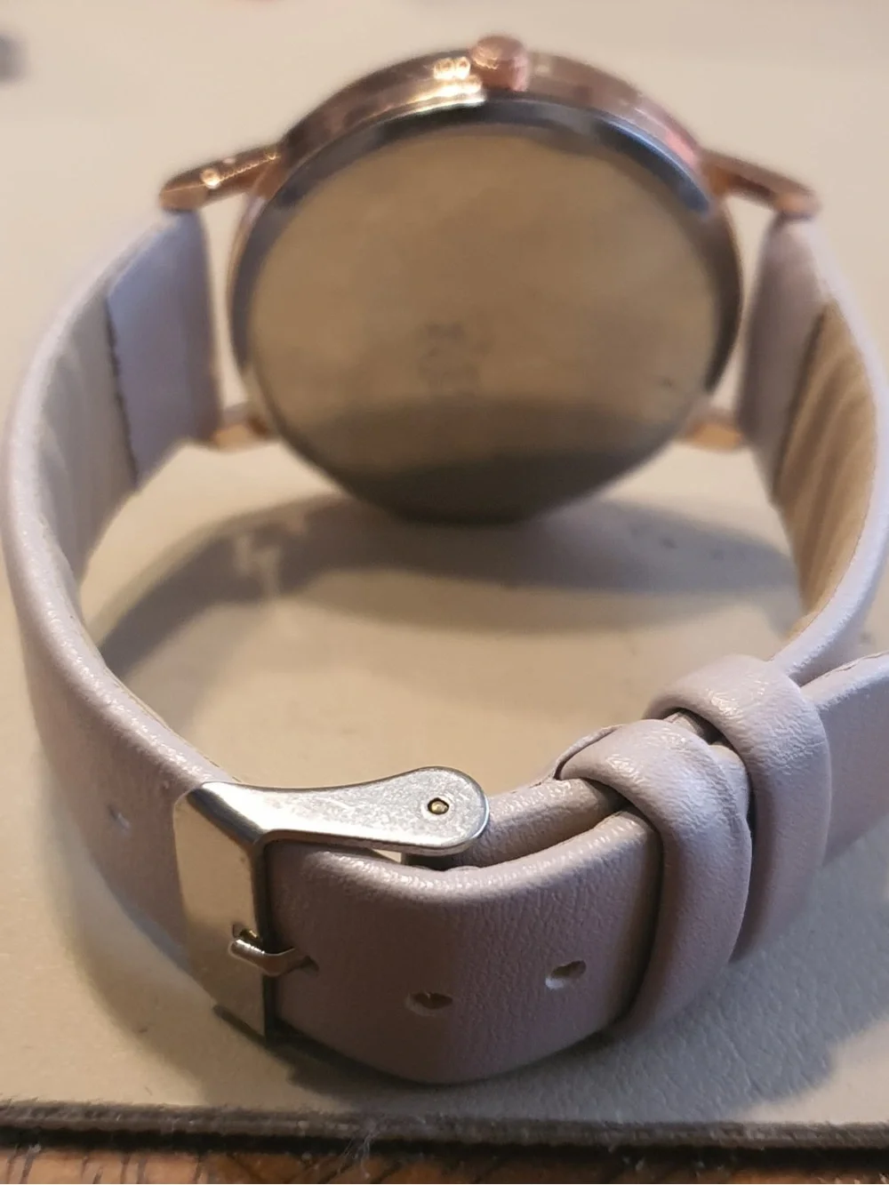 🦋10/$20🦋 Yolako Goldtone/Silver Sparkle Leather Women's Watch